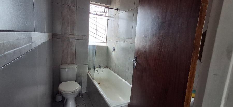 2 Bedroom Property for Sale in Westdene Free State